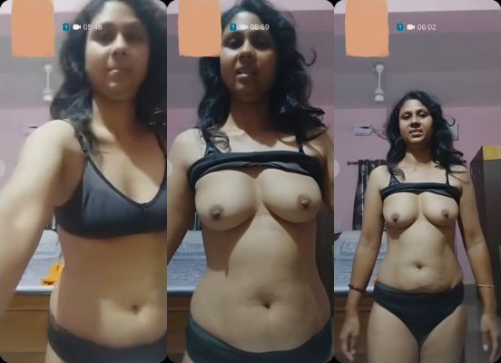 Desi Bhabhi Showing Boobs on Video Call Sex