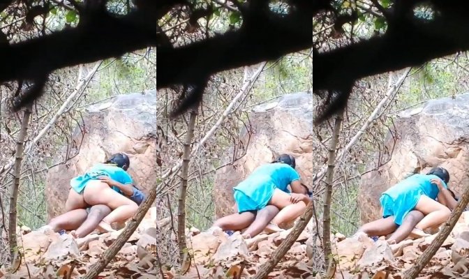 Horny Desi Girl Sex in Public